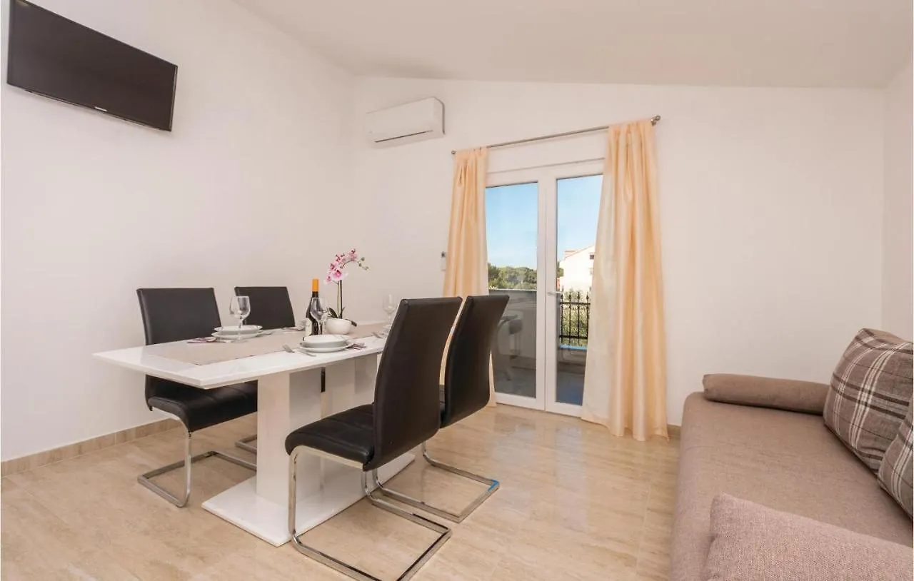 1 Bedroom Stunning Apartment In Biograd Biograd Na Moru