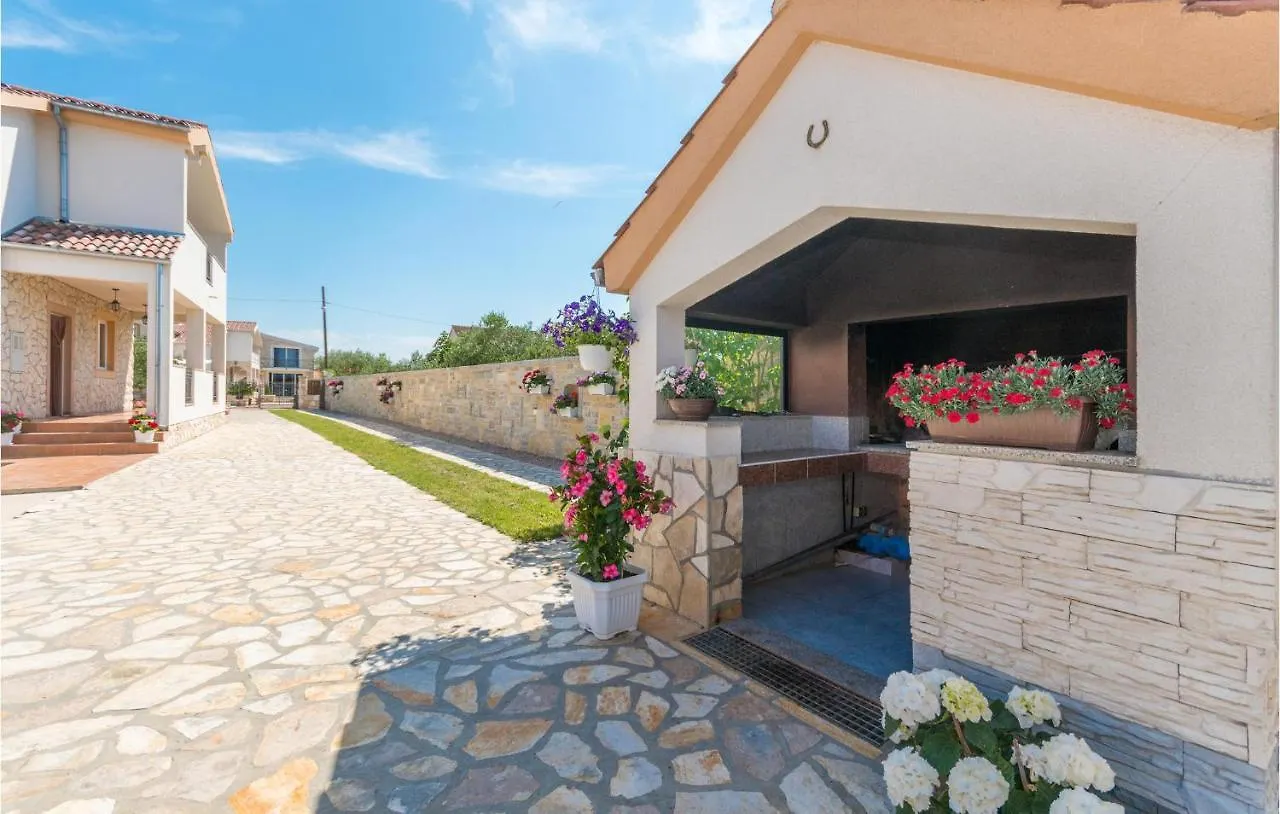 1 Bedroom Stunning Apartment In Biograd Biograd Na Moru