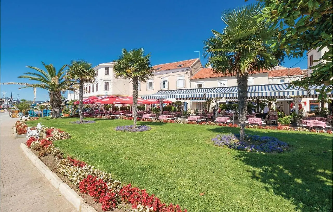 1 Bedroom Stunning Apartment In Biograd Biograd Na Moru