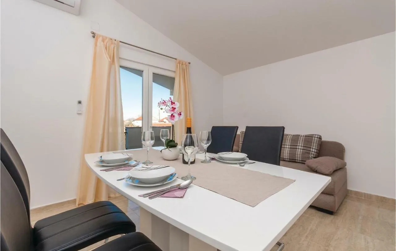 1 Bedroom Stunning Apartment In Biograd Biograd Na Moru
